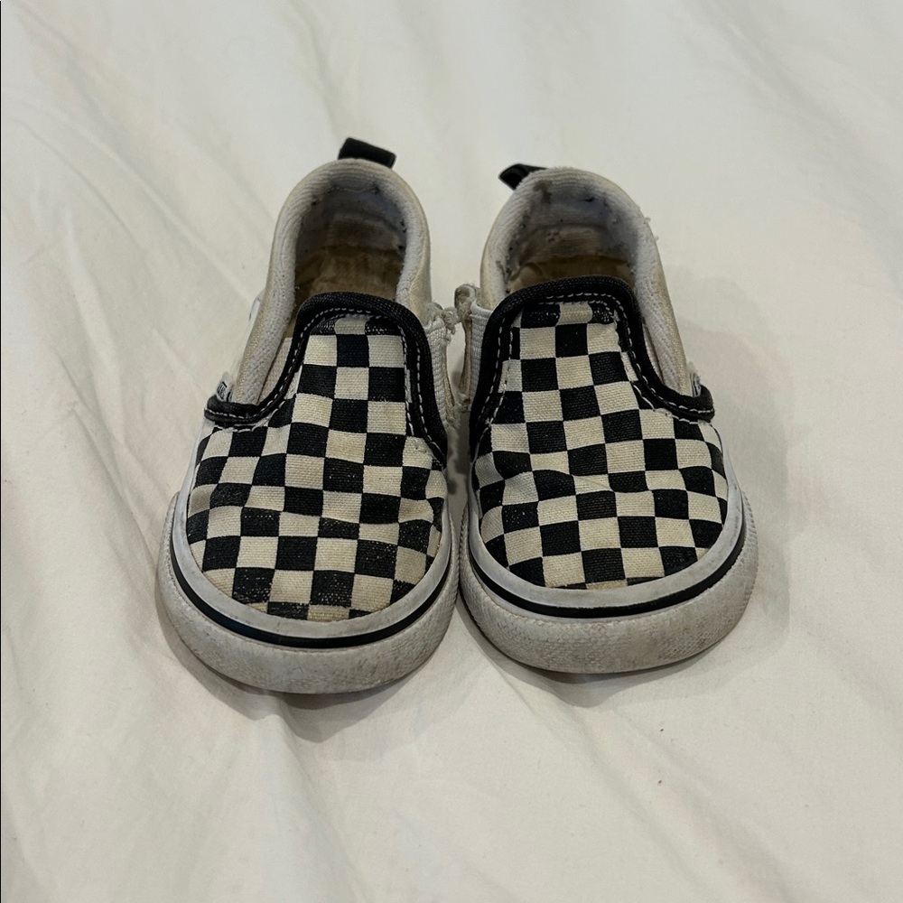 Toddler kids size 5 Black and white Checkered Slip-On Sneakers
